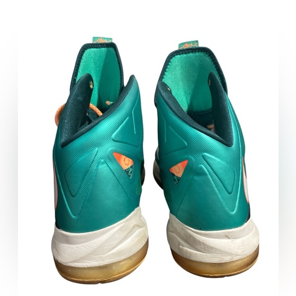 LEBRON 10 Miami Dolphins - Picture 3 of 4